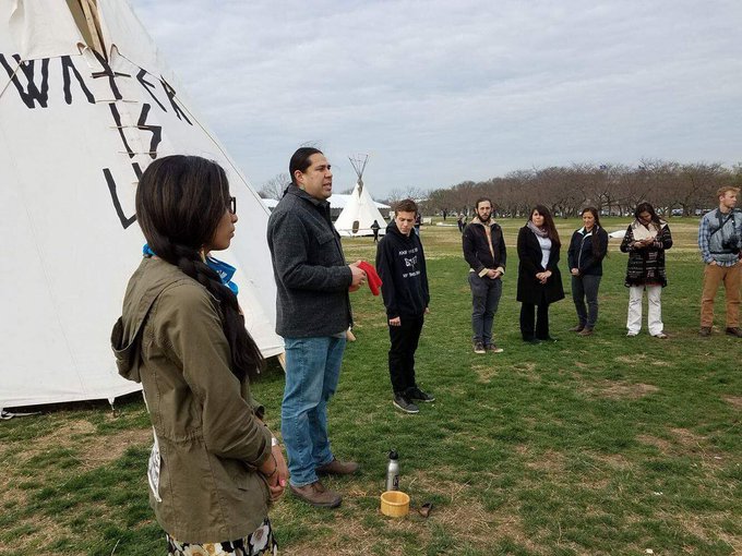 View image on Twitter