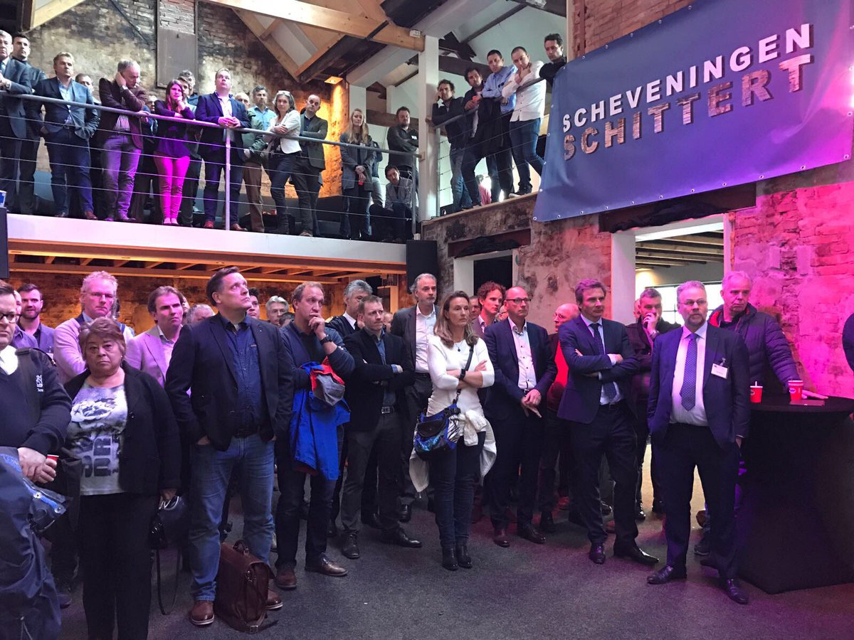 karstenklein's tweet photo. Druk bezochte bedrijven bijeenkomst  Scheveningen Haven. Maritieme economische activiteiten versterken. #scheveningen #innoport https://t.co/uWNxQ5hneM