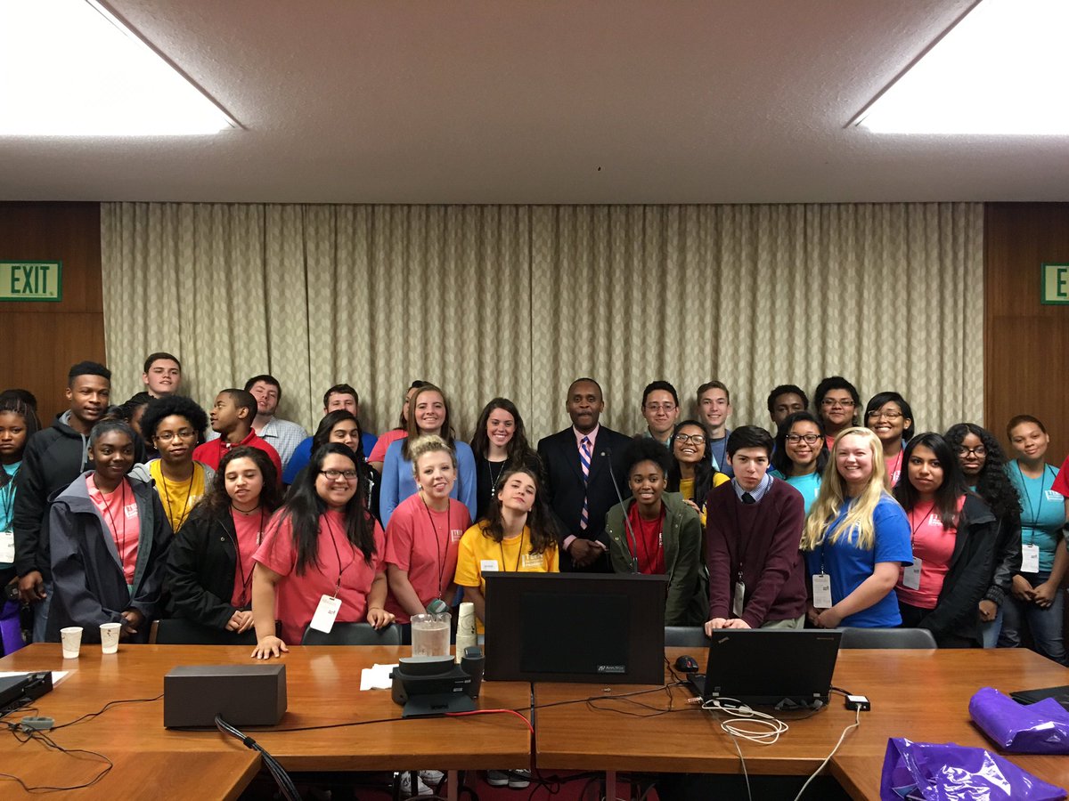 avidlchs's tweet photo. AVID with Rep. Reives https://t.co/54ZhN4JhRZ