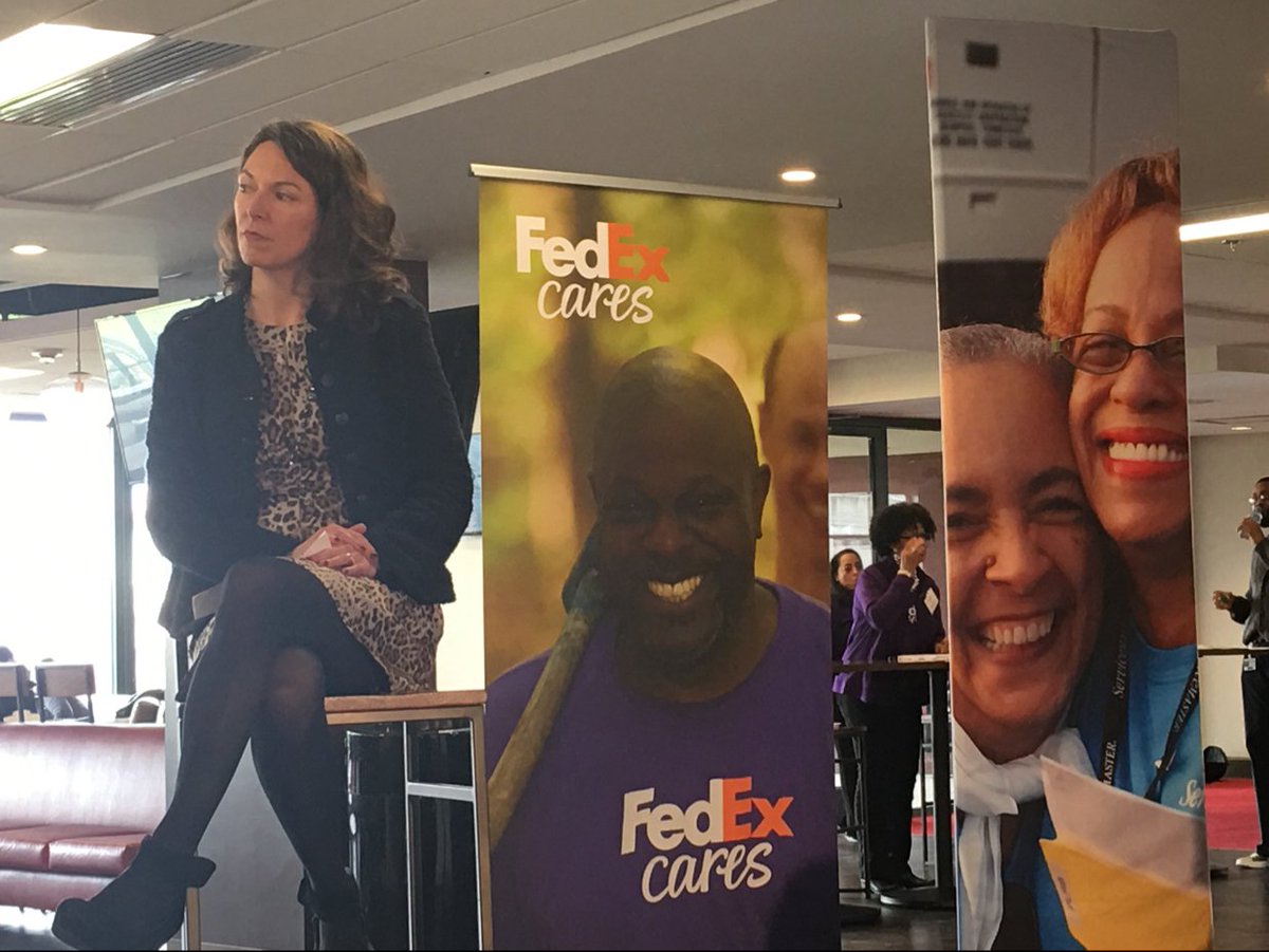 AmySperopTV's tweet photo. Now #AutoZonePark Annual Midsouth Nonprofit Forum, learn #FedEx #FirstTennessee #InternationalPaper #ServiceMaster https://t.co/Rkw6YZAxcN