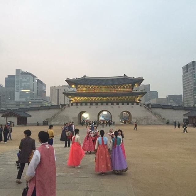 LifeAtFox's tweet image. A few highlights from last semester studying at Temple's Japan campus in Tokyo 🍒🇯🇵#OwlsAreEverywhere