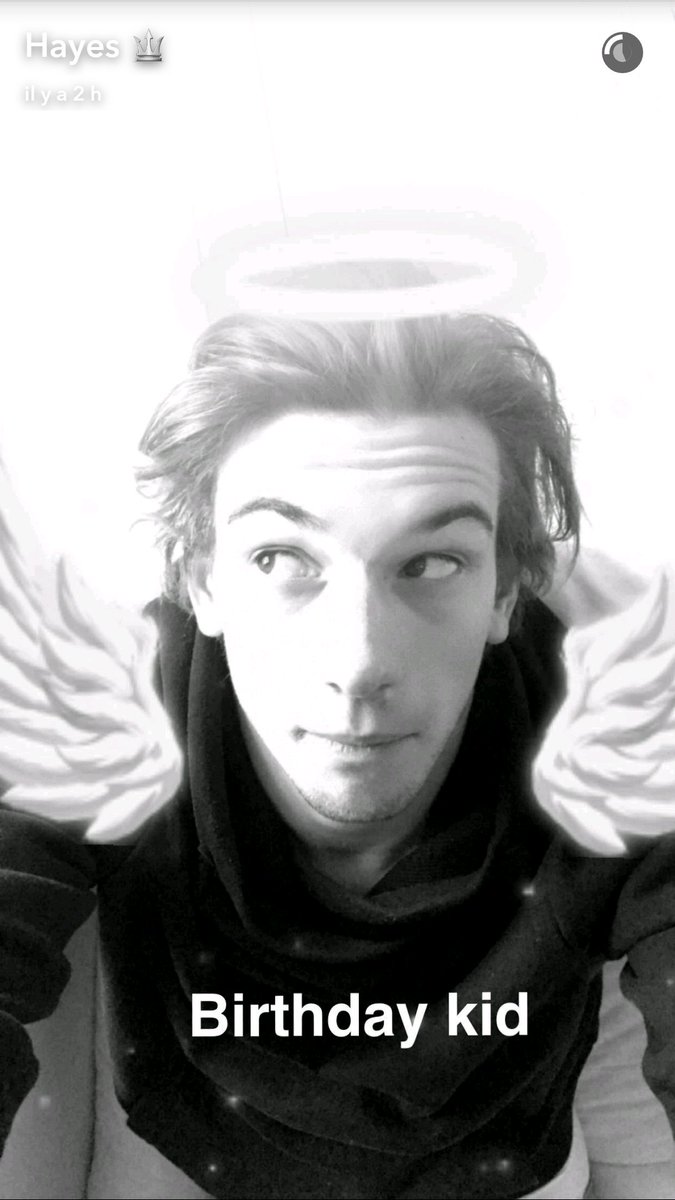 SKAM__addict's tweet photo. Aujourd'hui c'est l'anniversaire de Thomas Hayes (aka William) : il fête ses 20 ans ! 😃🎉🎉 #skam https://t.co/eewpmzTYVe