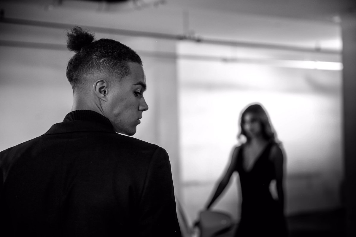 saeyae_creative's tweet photo. Take your brand to the next level....#blackandwhite #style https://t.co/SZbuPcbDjd