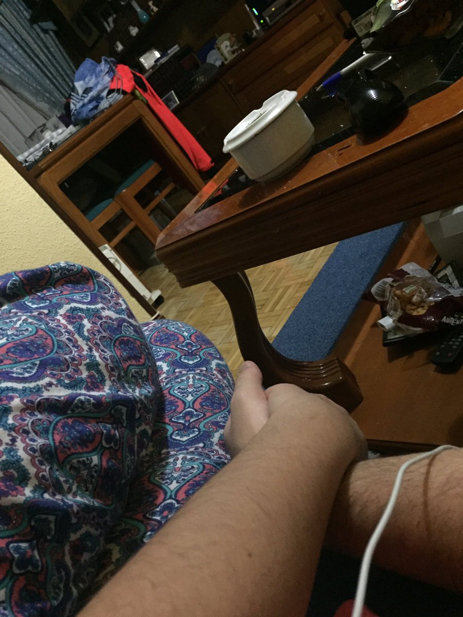 sil_019 tweet picture