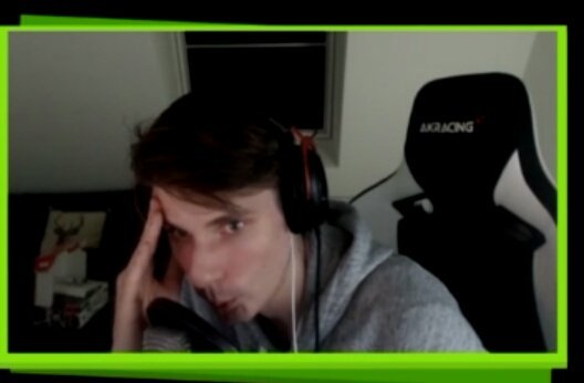 Reallyitssoph's tweet photo. Emotions lesen mit @BergmannToGo
So ließ sich der Stream ohne Ton schon leichter gucken
#bergstream https://t.co/JIUzmT6Fwf