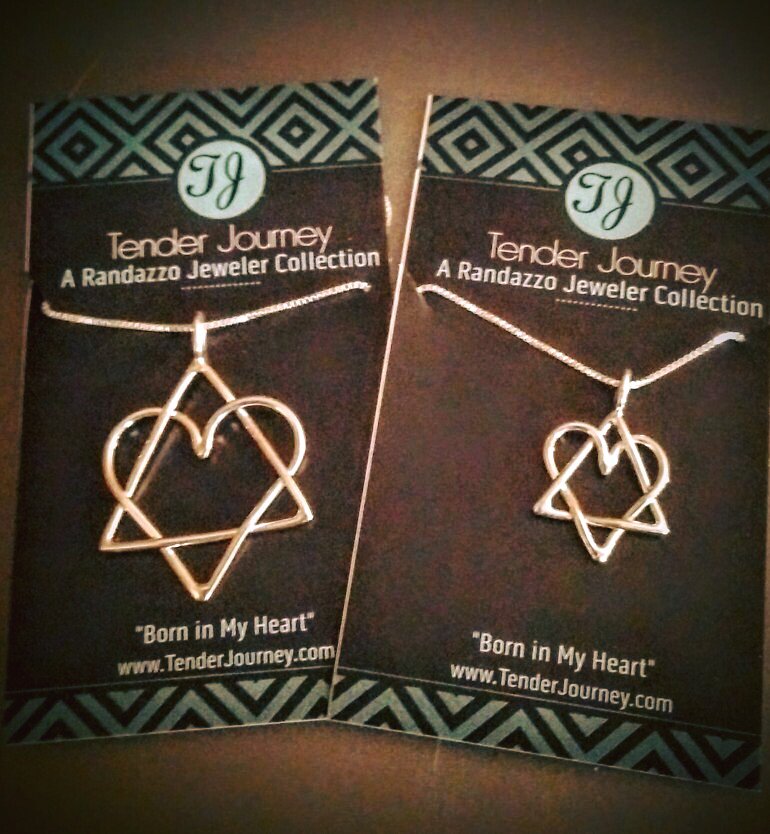 TenderJourney's tweet photo. Born in My Heart set shipped today! #adoption #fostercare Get yours at https://t.co/EKCuPO748x https://t.co/1TGAOWAWqZ