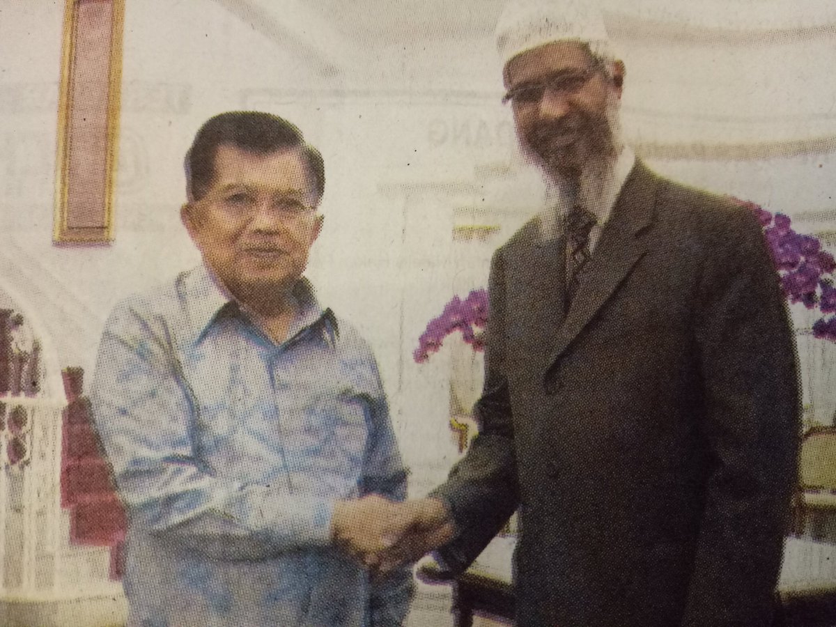 Bila ikuti logika "Penistaan Agama" di Indonesia,  Zakir Naik masuk katagorinya.  Ia kutip ajaran Hindu dg terjemahan versinya sdri <a href="/Pak_JK/">Jusuf Kalla</a>