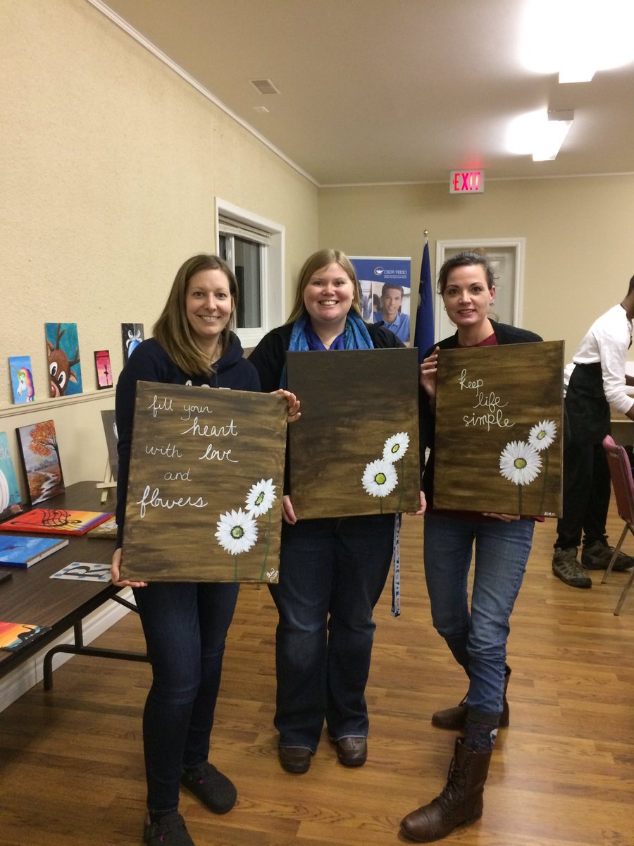 annewags3_14's tweet photo. Paint night at #osstfd23 with @GELAgranderie artists @DreaJMurrick and @mrssbeckett https://t.co/2Z2aYtrDtt