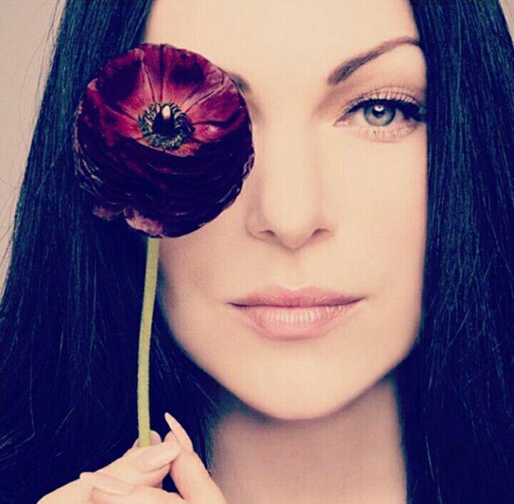 Laura não nos ignore, amamos você HAPPY BDAY LAURA PREPON 