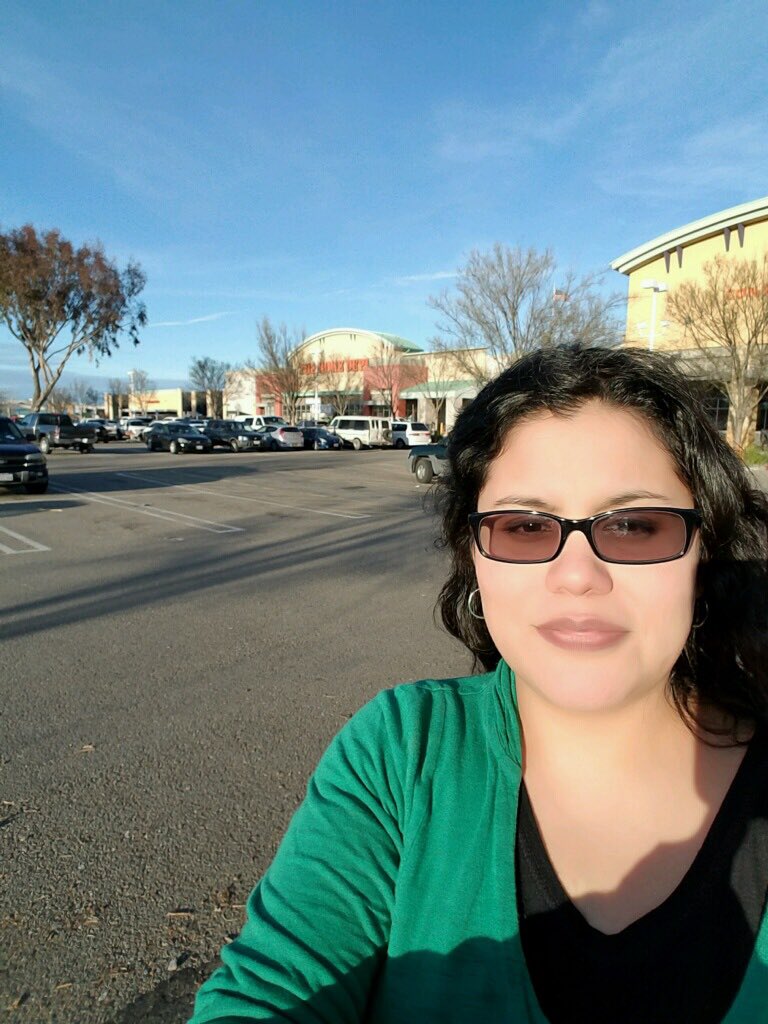 Pro1076's tweet image. Today marks 11 years of calling this my home 🎊🎉🎈very proud of my store but mostly thankful for everything I have received !