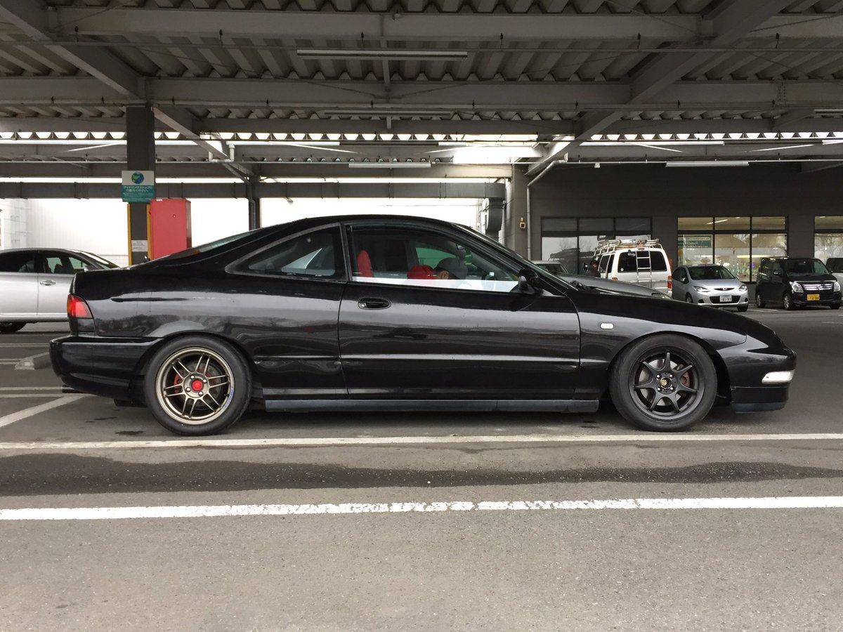 secret_base29's tweet photo. おぉ!
そういえば今日でインテ納車してから1年経った!!😋
早いなぁ笑
#HONDA #DC2 #INTEGRA #VTEC #B18C #SiVTEC #Si #Teggy https://t.co/SMGjvkg3EH