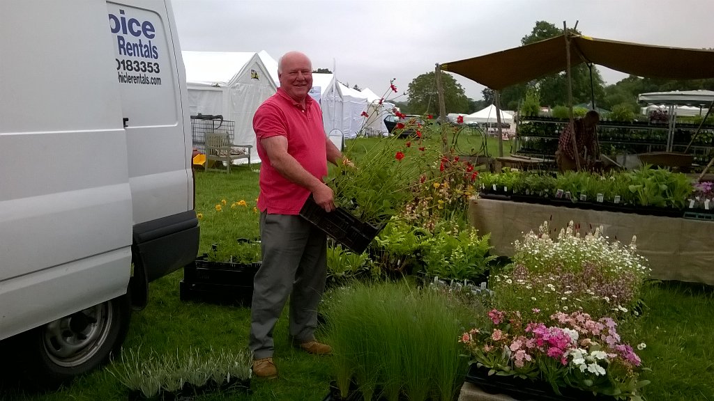 FloralFringe's tweet image. Crikey, just realised its only about 10 weeks 2 floralfringefair.co.uk @kneppcastle June 3rd &amp;amp; 4th! #maythesunshine