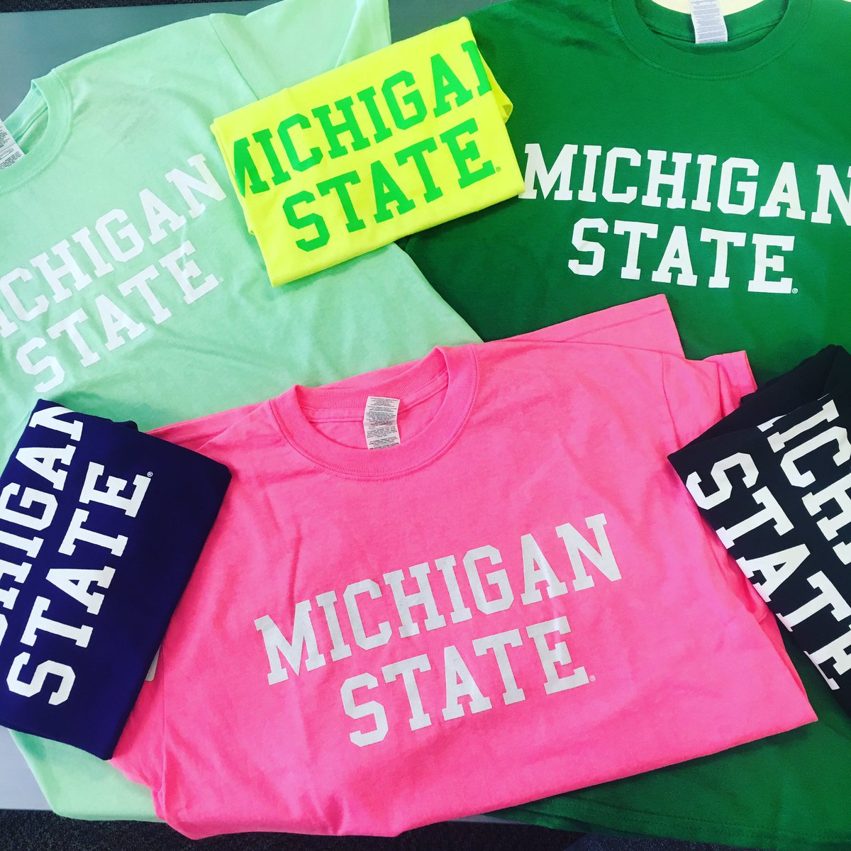 UGPEastLansing's tweet image. Basic Ts in all colors! Visit us in store or shop online! #lowestprice #basictees #michiganstate #printedbyugp