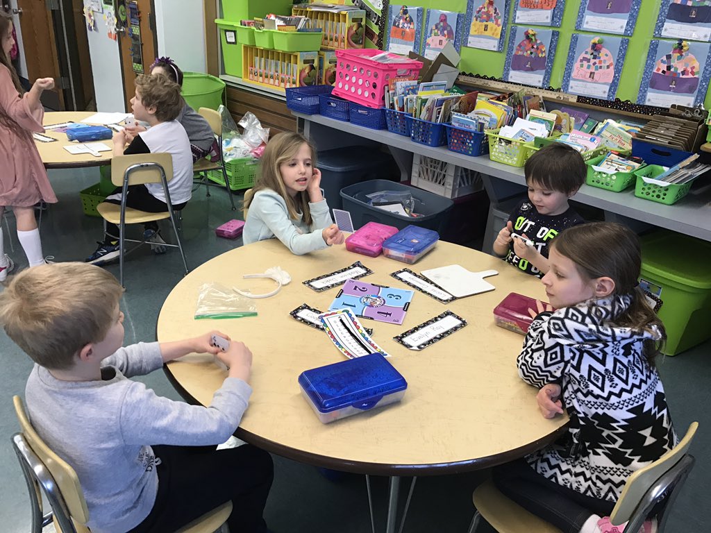 Cooperative learning activity in Mrs Franke's #kindergarten class. Fan-n-Pick super fun!