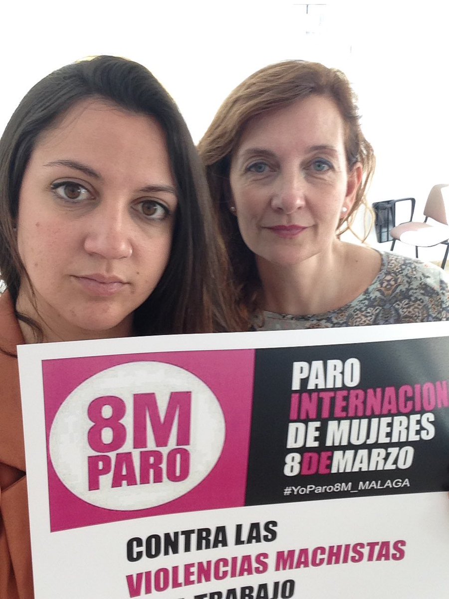 MarGlezBaez's tweet photo. Mi madre y yo paramos porque no queremos un mundo machista-capitalista.
#8M
#NosotrasParamosMálaga
#ParoInternacionalMujeres
#FELMA https://t.co/g9kIjzvMbE