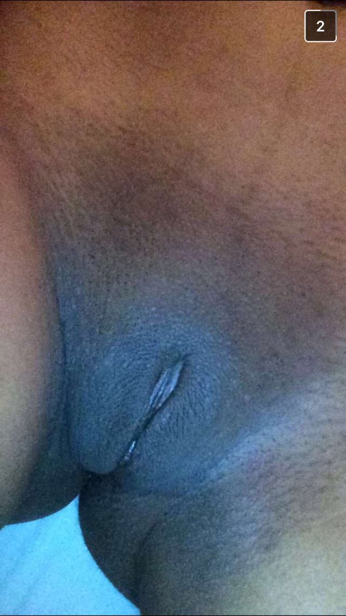 BestSnachat's tweet photo. Des photos de sa petites chattes vous aimez ? #Pussy #snaphot #nude #snapnude #Snapchat #snap https://t.co/vtgKLVyZc0