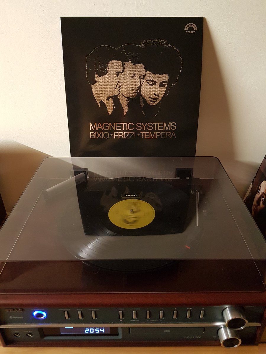 BlindMuddyWolf's tweet photo. Now this is a freaking awesome album!
Everyone should own this!
#MagneticSystems #FrancoBixio #FabioFrizzi #VinceTempera @KeepersFinders https://t.co/parq5qxtJn