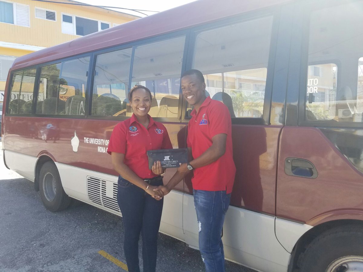 UWIMonaGuild's tweet photo. We're pleased to announce the purchase of 2 additional shuttle buses for the Mona Campus & 1 for WJC (delivered by
President @mikz_G today)π https://t.co/2aAqqpPKHw