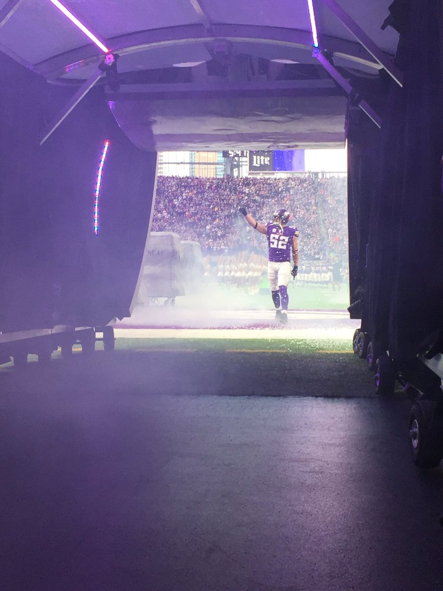 chadgreenway52's tweet image. I don't think I would change a thing.  Thank you from the bottom of my heart.  A Viking for life as it should be.  #skol @SanfordHealth