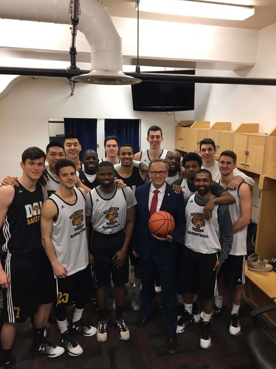 DalTigersAD's tweet photo. Final visit with @DalPres and he @DalTigers before the @final8HFX #GoTigers! #BestPres https://t.co/jMV2jZPUeq