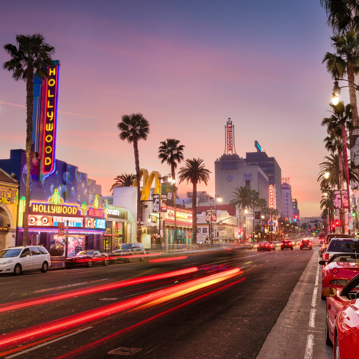 ItsGilCohen's tweet photo. Today marks the beginning of #FutureFestival On the Road with the first stop in sunny LA #insightsconference #innovationtrends #2017trends https://t.co/DnFmh2B75K