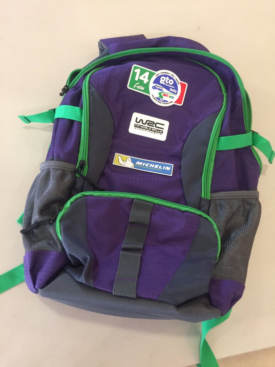 ট ইট র Rally Plus編集部 ラリープラス イヌスケのホゲホゲwrc メキシコ日記 プレス受付にやって来ましたよ 受付の女子達が 日本語の名前って難しー ってキャイキャイしてました W あ メディアバッグはプレゼントに回しますね Wrc Rallymexico