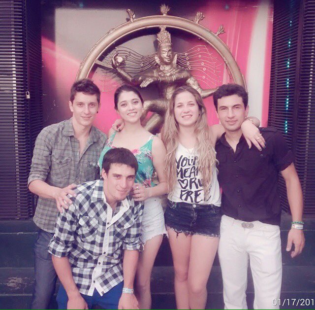 mateo_racet's tweet photo. Lo que encontré en el baúl de los recuerdos cuando conocí a mi esposa https://t.co/Gyo8xBuBQj