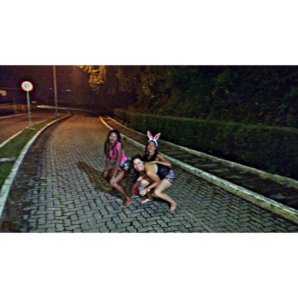 VanessaAmarall7's tweet photo. Para no meio dá Divisa 🎶💙
#Mandadas ❤ https://t.co/pJIMDoqi1X