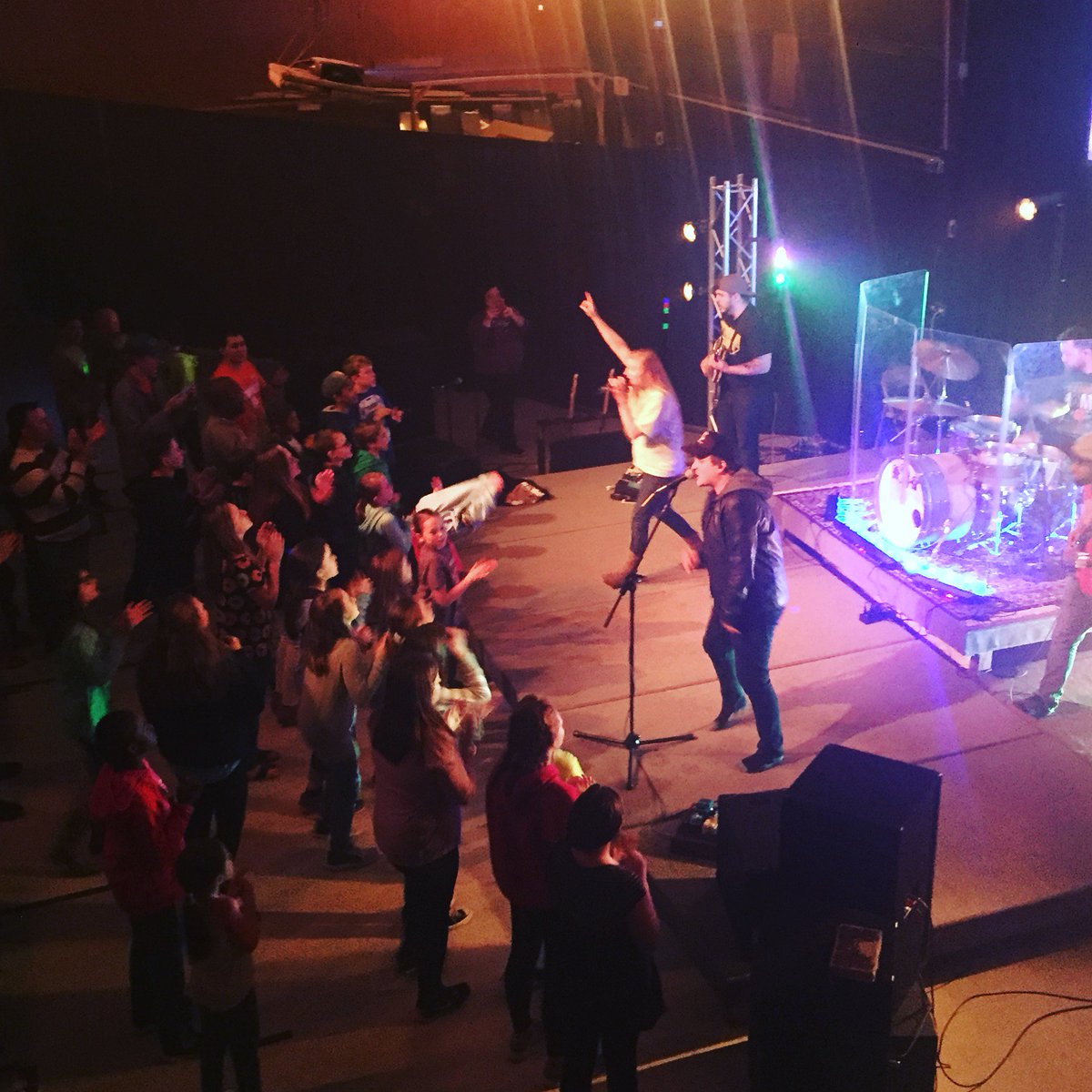 marathon_fam's tweet photo. The #SticksandStones Retreat at Camp Longridge was awesome! Thanks to all of our preteens and leaders who came! #FOUR5SIX https://t.co/gfqHG83VgJ