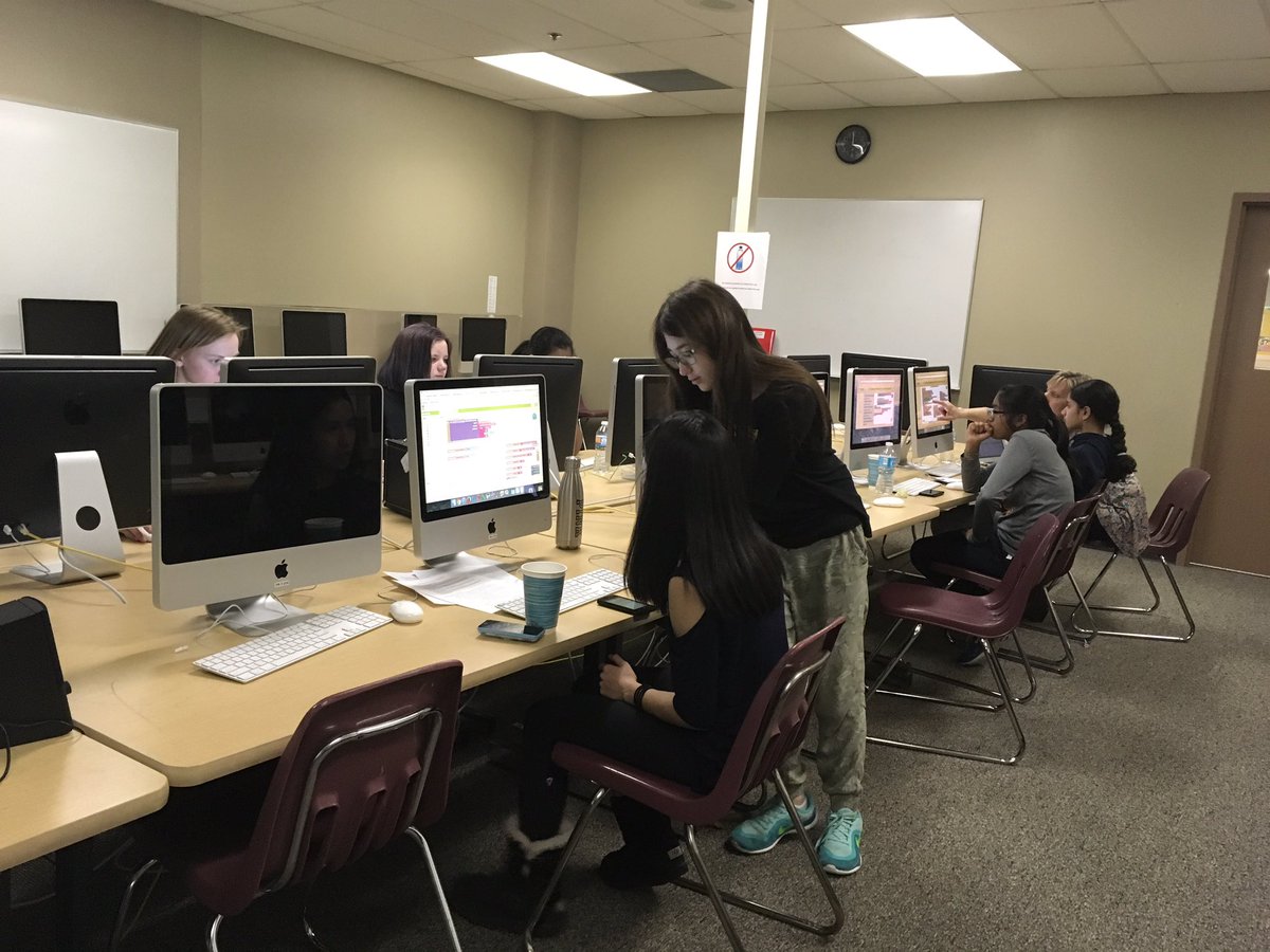 FRTechnovation's tweet photo. Teaming up to get the #code right! Power in numbers!  #girlscode @NewsAtTheRidge @ISD196Coding https://t.co/5WPBAaAKeR