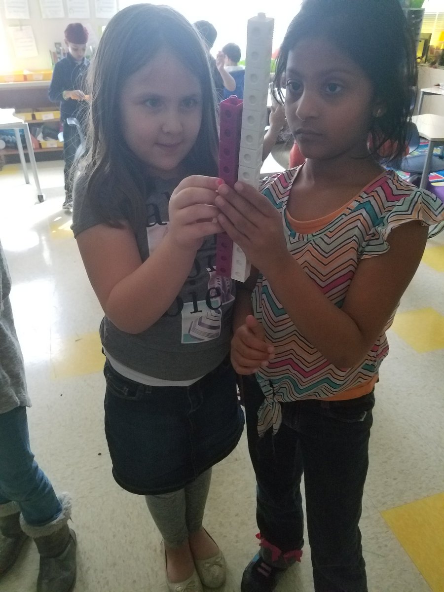 MrsShipp1's tweet photo. Comparing numbers to answer the question, "How many more?" https://t.co/tIY1QXsxDO