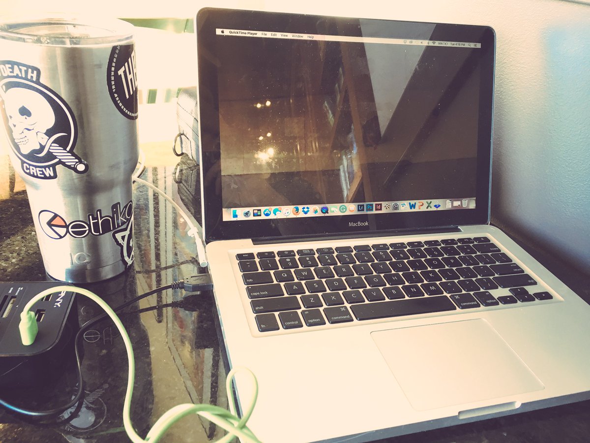 Chilling up at <a href="/novicoffee/">No.VI Coffee & Tea</a>