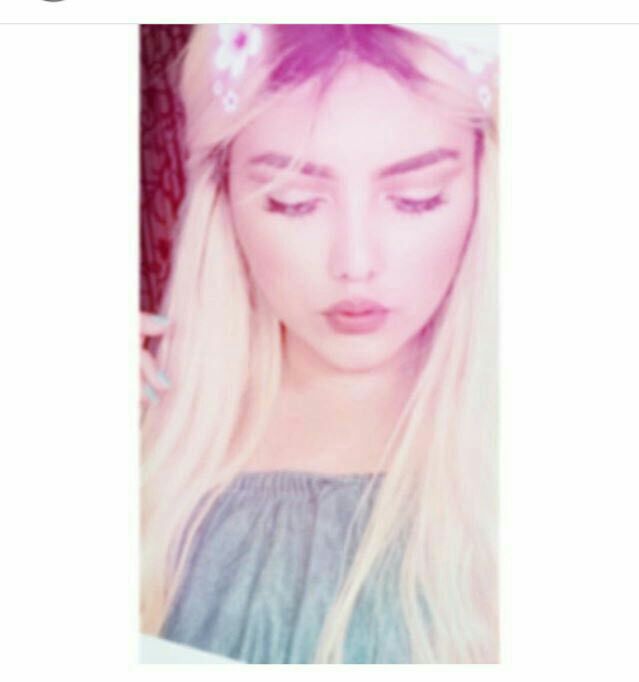 ֆ🐰💗 
.
.
.
🙃
.

• " وآﺣـﻧهہ نآس ! 🕯🙇
 كـﻟوﺑﻧهّہٖ ه ﺗﻋـﯾش ﺑرسآﻟهّہٖ ه ✉️💛. .
.
.
.
.
.
#قروب_رتويت_العراق
#مشاعر_صادقه_للدعم