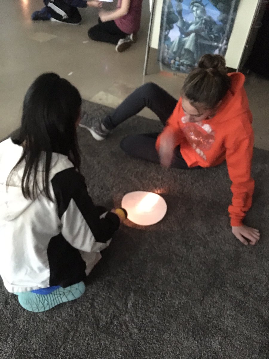 Miss_Monahan's tweet photo. Students worked with the "sun" to determine the time from shadows of a toothpick #shadowclocks @scottgoldthorp @akatsikis5 #arkknights https://t.co/UFp5j2lUlU