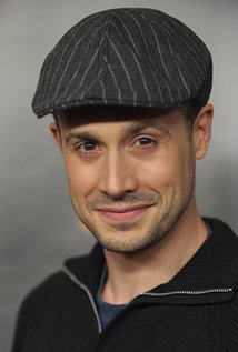[MOMENT] Hari ini Freddie Prinze Jr. jg ultah  ke-40. Happy birthday  