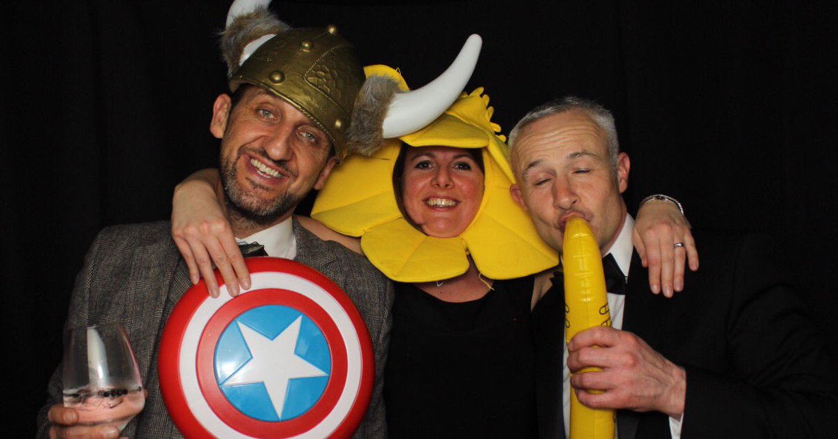 CaptureaSmile's tweet image. Nice to see @RupertMoon &amp;amp; friends enjoying the booth last month 📸