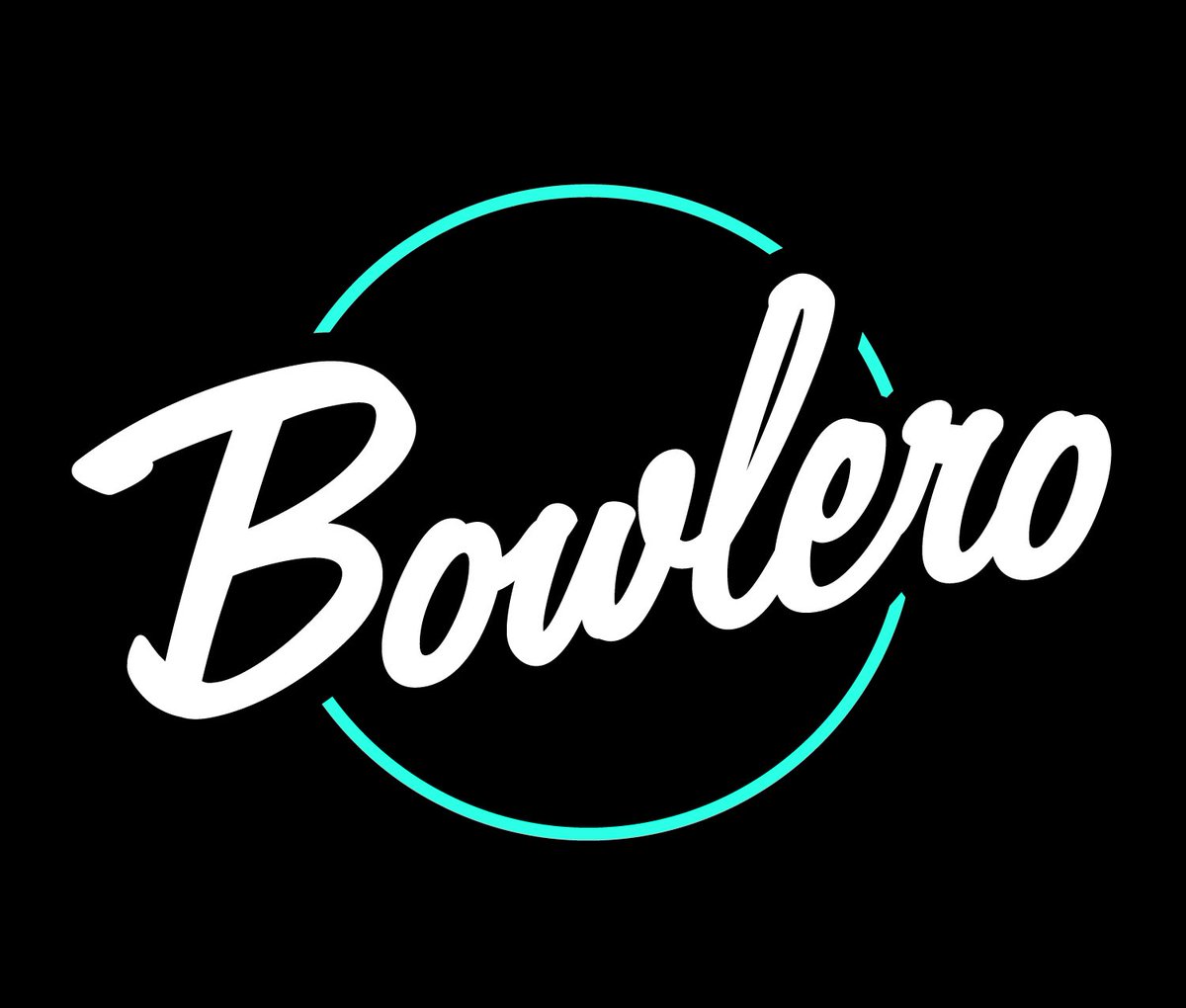 Big955Chicago's tweet photo. Join Chicago Bears Legend @BUrlacher54 &amp; celebrate the grand opening of Bowlero Romeoville this Saturday from 11a-2pm https://t.co/ghN4eKH2Ph