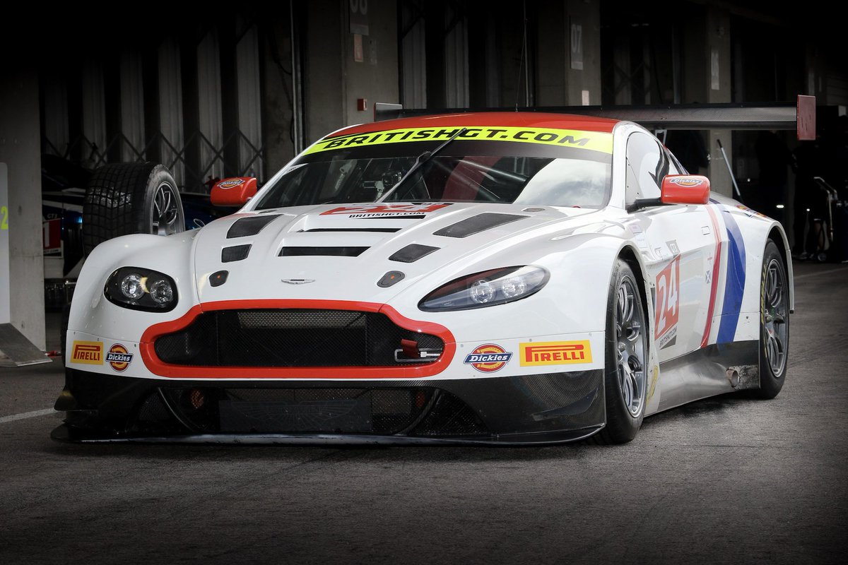 I mean, just LOOK at this beauty... 
PHWOOOAAARRRRRR
macmillanracing.com/galleries/port…