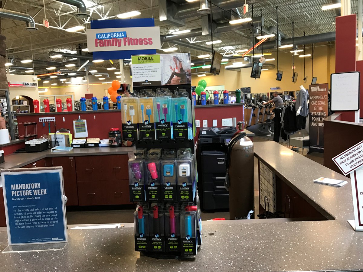 FuseBoxMobile's tweet photo. Need to charge up your device while you work out? 💪⚡️🏆 @FuseBoxMobile is now available in all @CalFit locations! https://t.co/0iYBmjIe4o