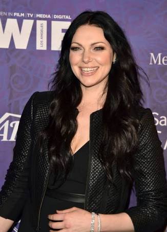 Ela vacila, é destruidora de coração do fandom... Mas fazer o q a gente ama essa morena.. <3
HAPPY BDAY LAURA PREPON 