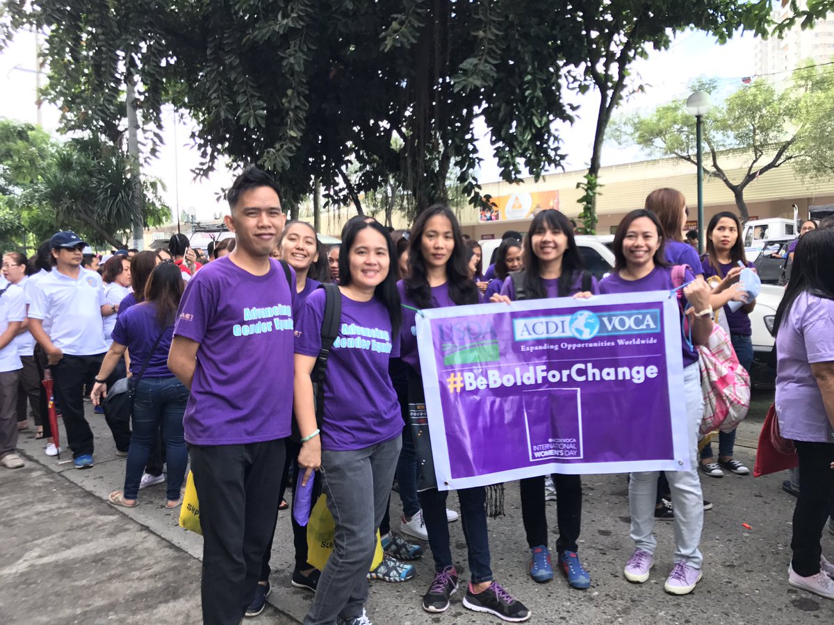 MpacioP's tweet photo. Convening for the IWD morning parade!
#BeBoldForChange 
#IWD2017 
@gender_jenn @lmbevi @acdivoca https://t.co/yDDevs4mmY