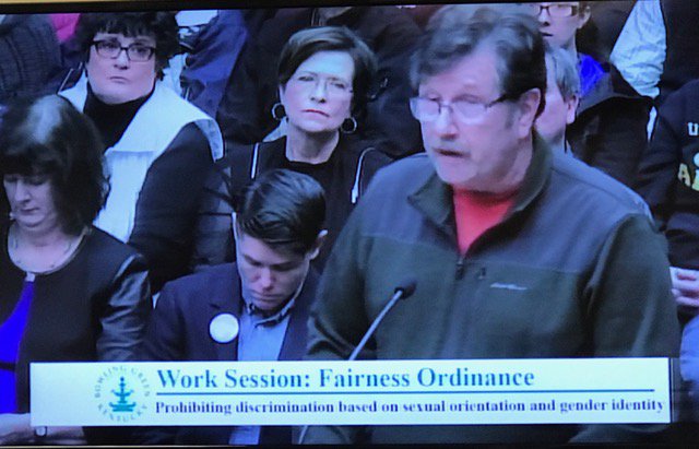 bgdailynews's tweet photo. Follow @bgdailynews government reporter @BGDNgovtbeat and @bgdnphoto at the @CityofBGKY work session discussing the #FairnessOrdinance https://t.co/zEigkbZnOf