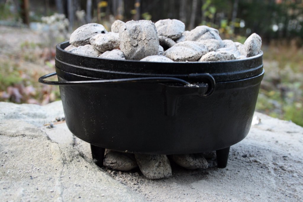 NUNNS54's tweet photo. Where is the Dutch oven @Manglehaft ? https://t.co/Szsk5gr647