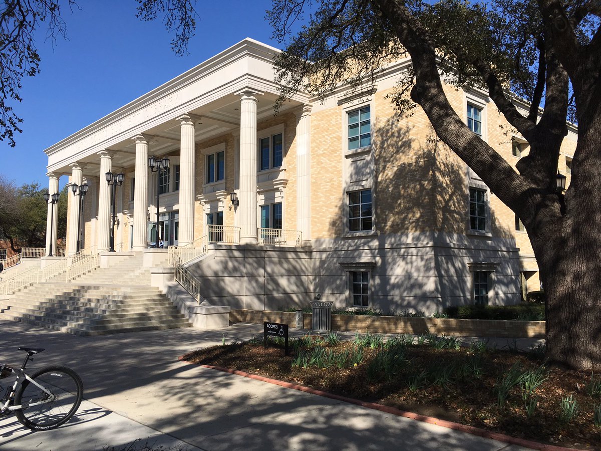 CCDSCollege's tweet photo. Finished off the #MagicintheMetroplex with a fantastic visit to @TCUAdmission Wow! https://t.co/lxsnEa8DD2