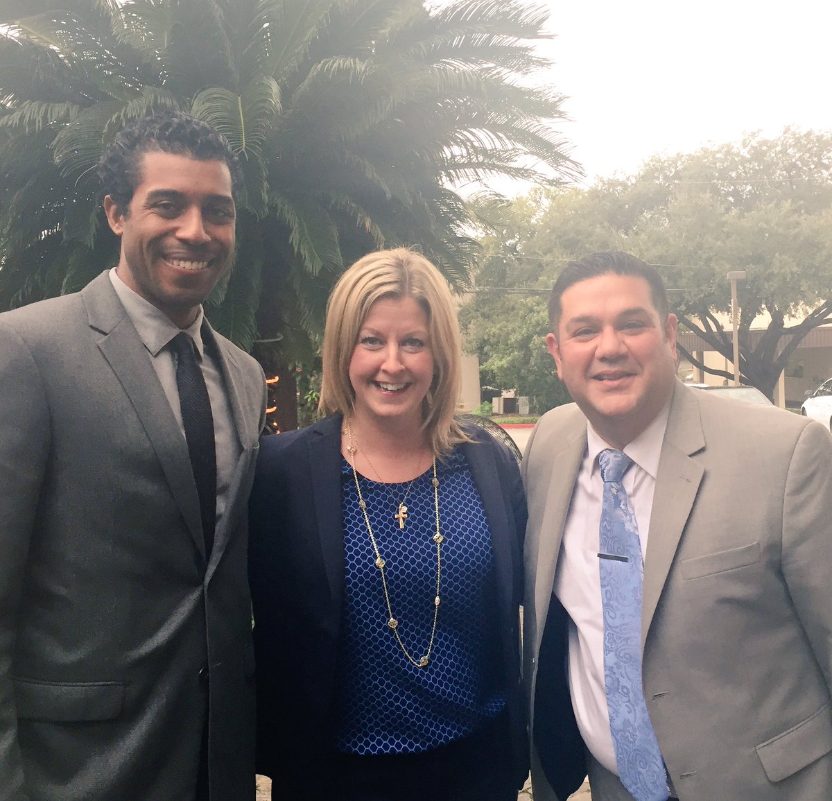 webbmichelle17's tweet photo. Celebrating two awesome Managers!!! Welcome to the next level of this partnership! @RedRiverUPSers https://t.co/4M6eaFkoxL