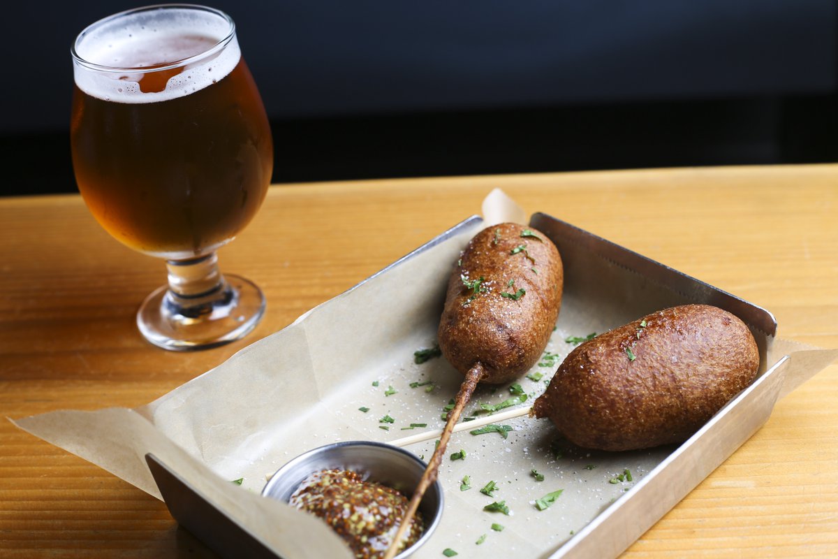 EncontroNP's tweet photo. Going to the sold-out Shins show at the #ObservatorySD?
Come grab a quick bite beforehand! https://t.co/qR35Iuuhyc