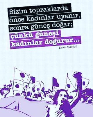 muratkural2's tweet photo. Kürt kadının estetiğe Makyaja vakti olmadi hiç ,
Onun kaderine düsen sadece Direnmekti

#8MartDünyaKadınlarGünü https://t.co/GLRExwikvs