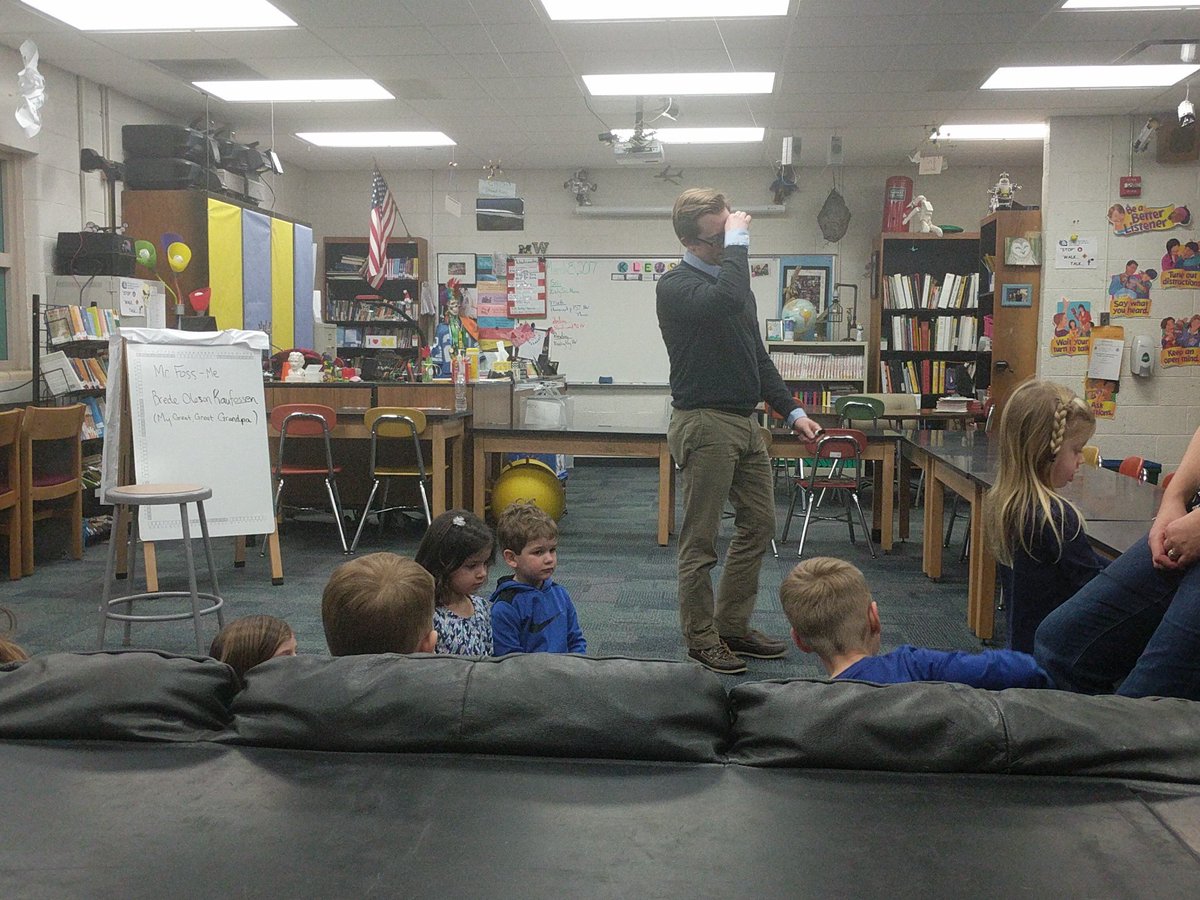 knapp1rp's tweet photo. @royaloakschools @mrsfoss27 @Jyouanes_ADDAMS listening to Mr. Foss teach us about Norway legend @ Book a Trip Around The World https://t.co/Y6rybtSmZw