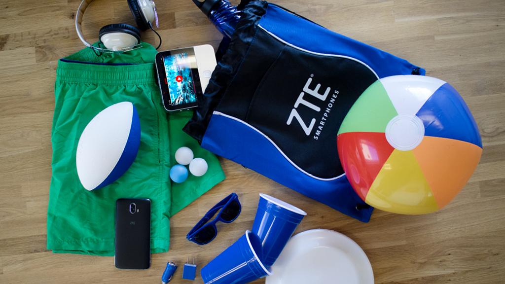 zteusa's tweet image. Make sure you pack everything you need for the best spring break yet. (AKA: Don&apos;t forget your #Spro2!)