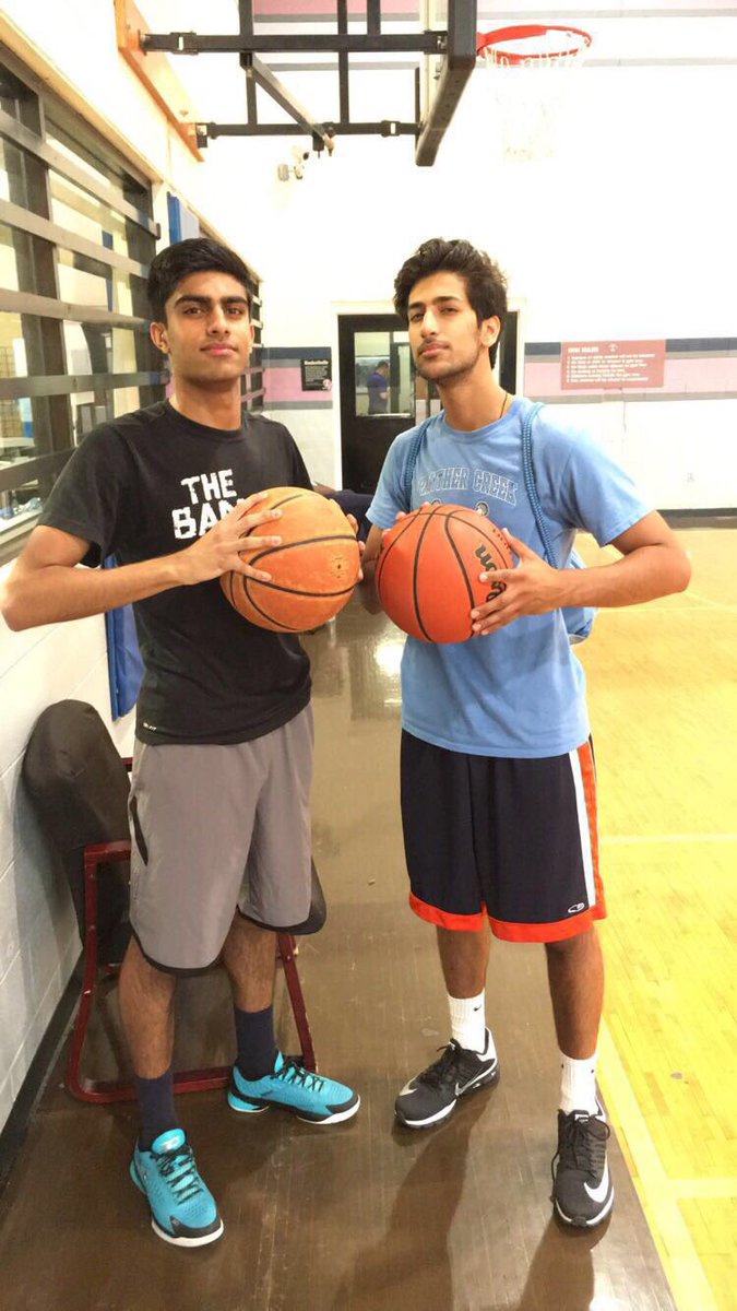 Alizzledrizzle's tweet photo. Happy 20th birthday to my shmexy ass a1 day 1 @BrownShawnKhan https://t.co/jzN7C4Y6uc